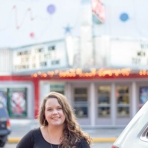 Meet your Posher, Rebecca